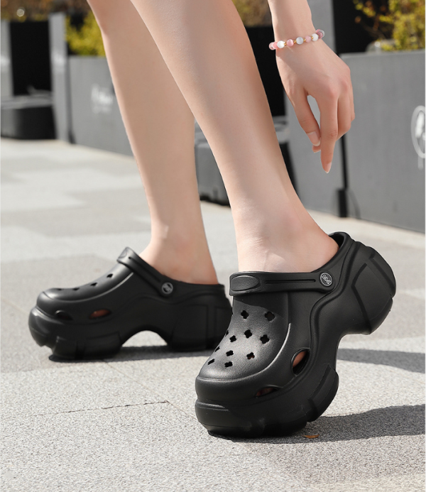 Crocs - Image 2
