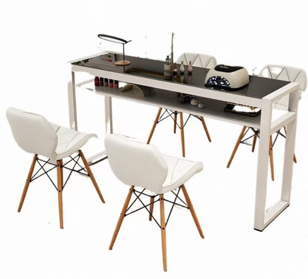 Nail table