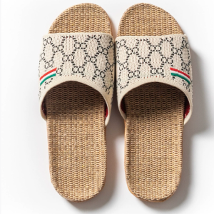Knitted slippers