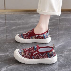 Canvas shoes