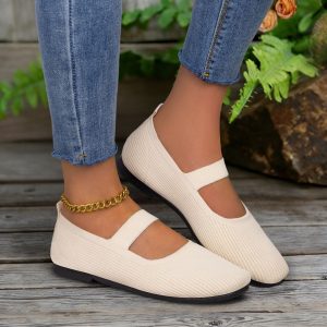 Canvas shoes
