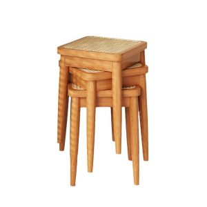 wooden bench