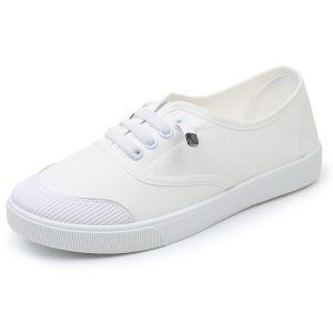 Canvas shoes