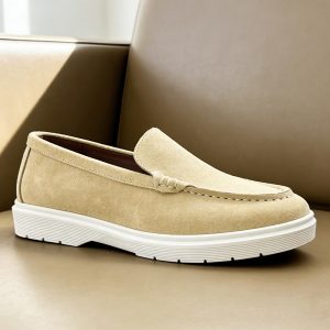 Canvas shoes