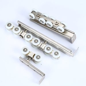 Door guide rail pulley system