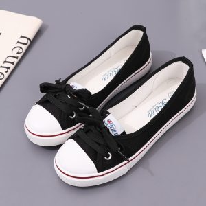 Canvas shoes