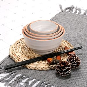 plastic tableware