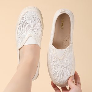 Canvas shoes