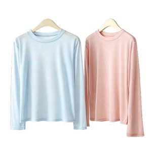 Knitted women's pullover shirt
