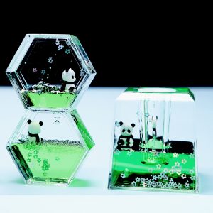 Acrylic decorative piece