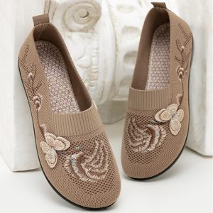 Canvas shoes