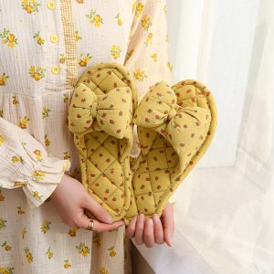Fabric slippers