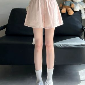 Woven women's short pants