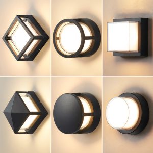 Outdoor wall lamp