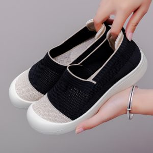 Canvas shoes