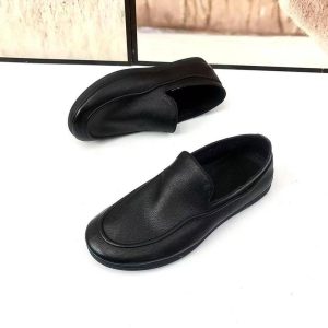 Leather shoes