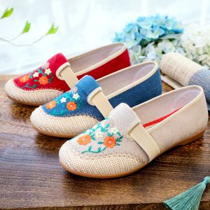 Canvas shoes