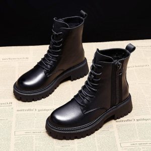 Short boots
