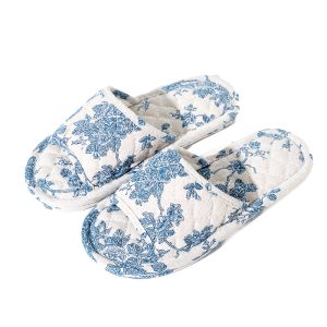 Fabric slippers