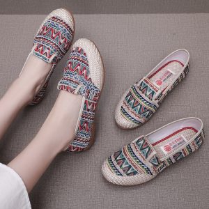 Canvas shoes