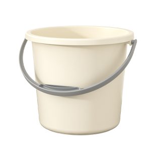 Plastic bucket